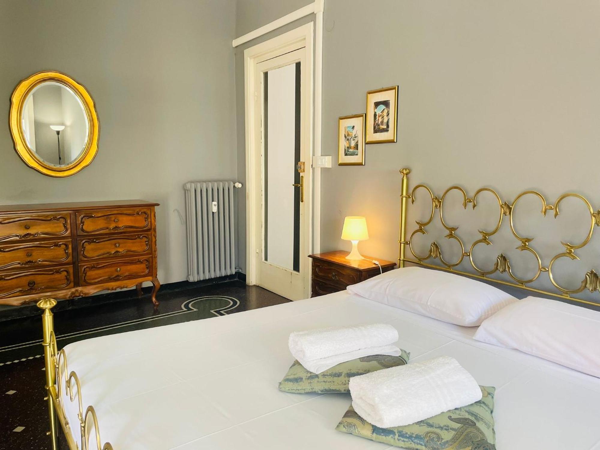 Gastaldi Rooms - Old Style Genoa Bagian luar foto